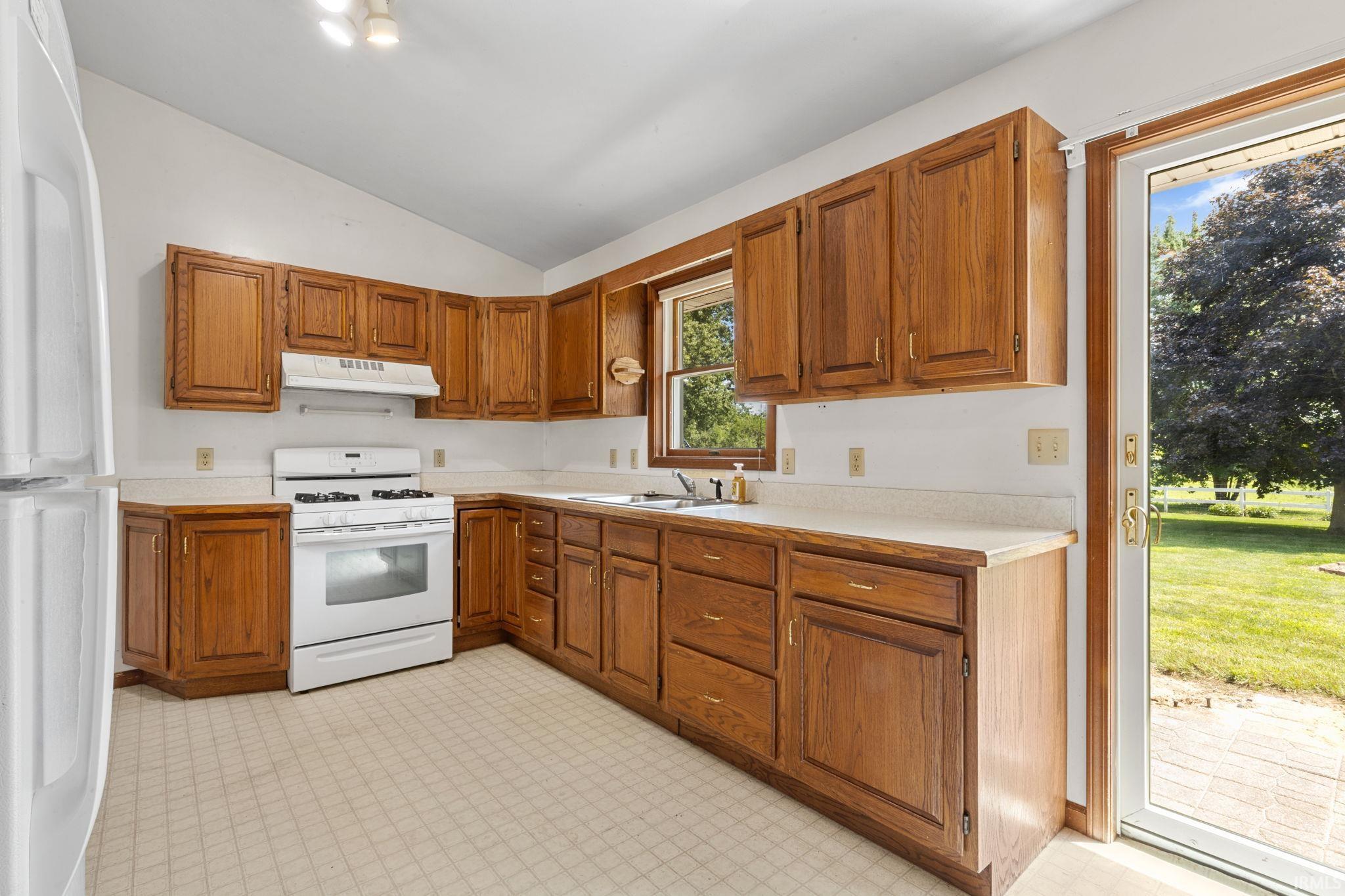 18376 Debra Drive Goshen IN 46528
