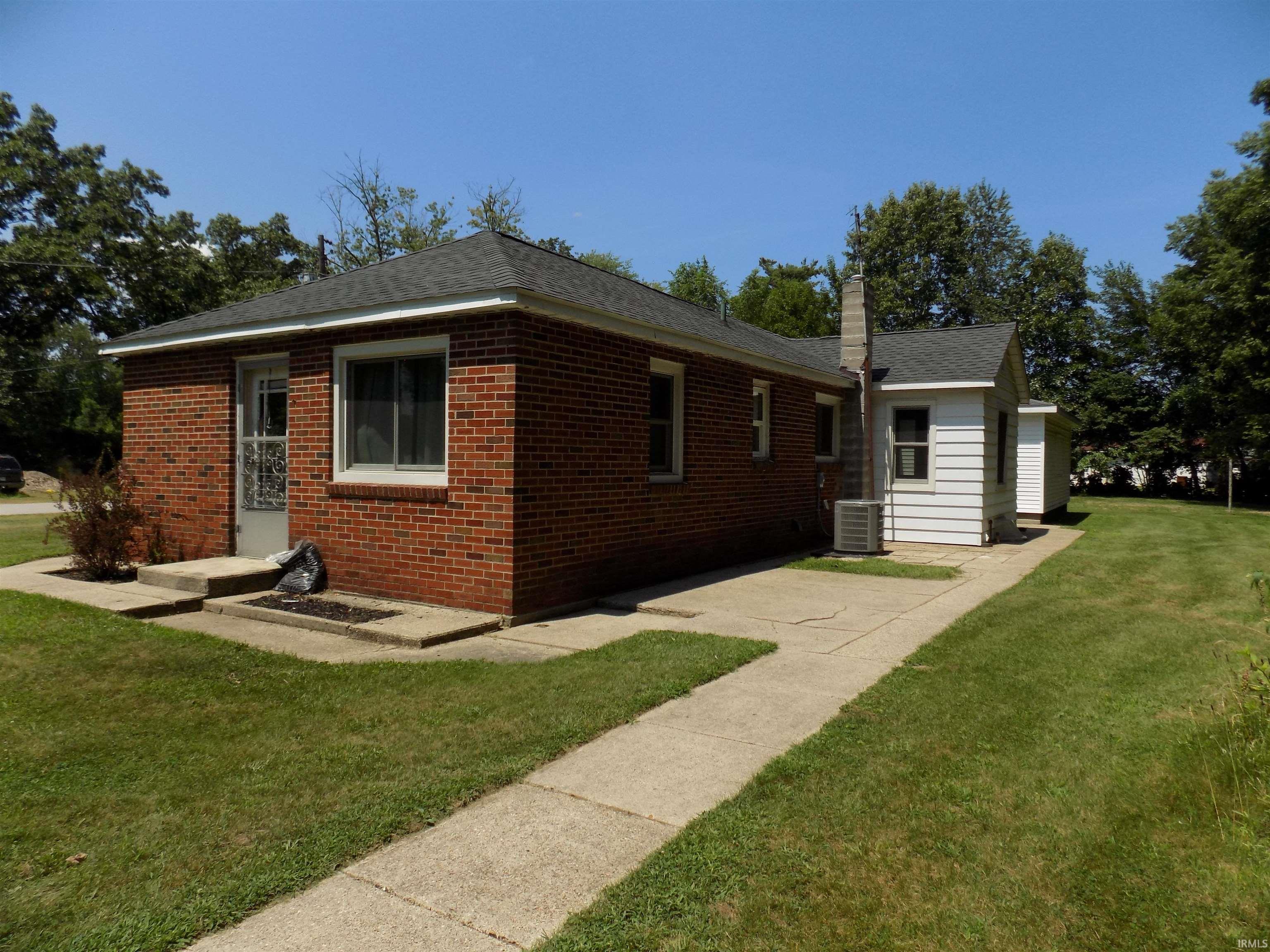 820 Rinehart Place Elkhart IN 46516
