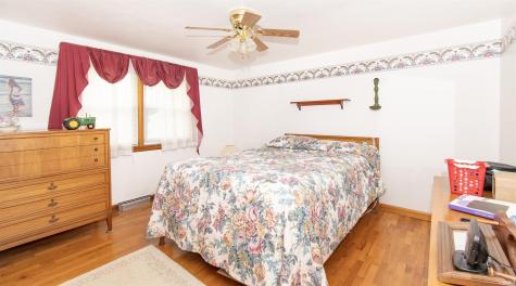 912 E Hazel Street Albion IN 46701