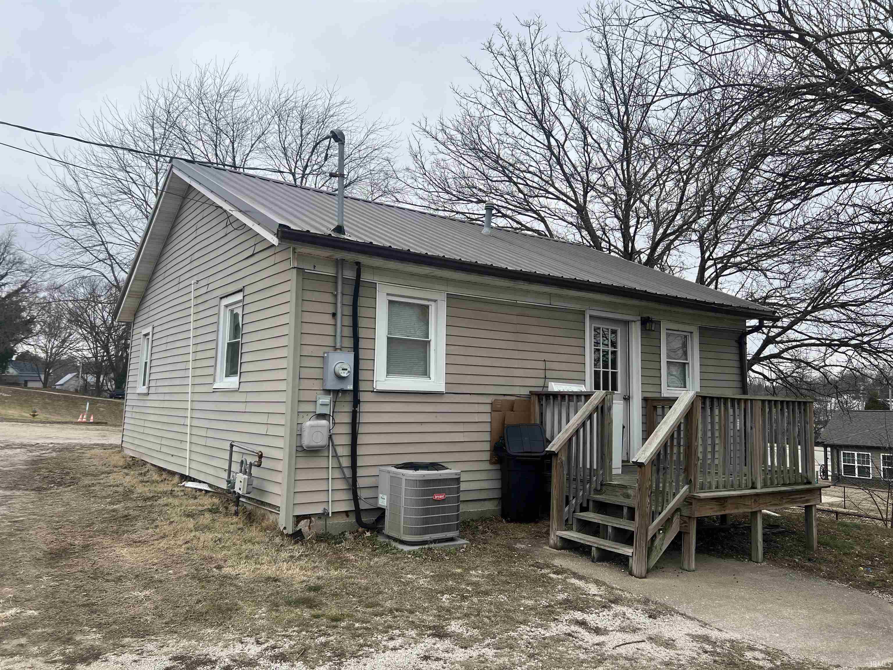 407 Elm Street Huntingburg IN 47546