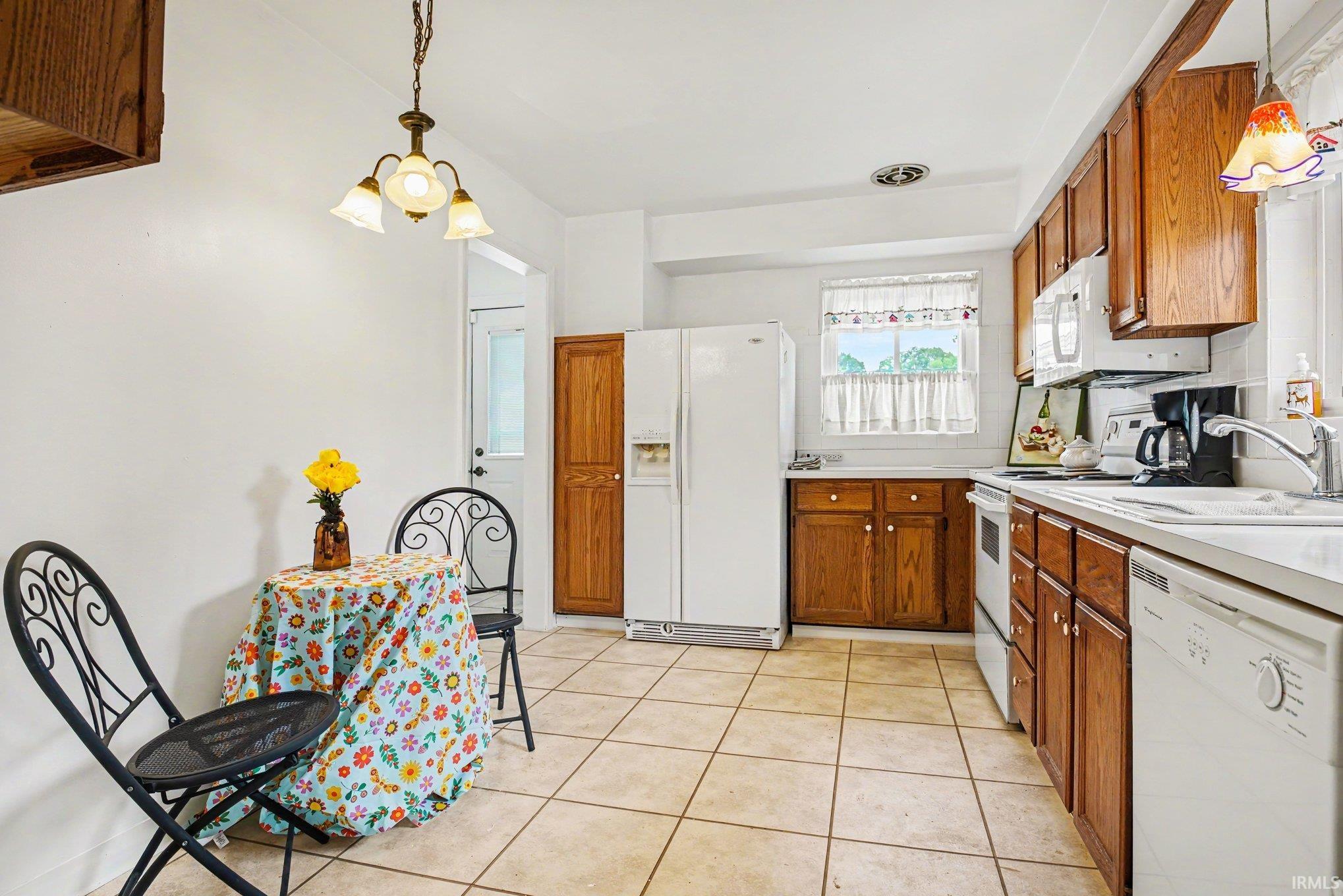 1821 Rockne Drive South Bend IN 46617