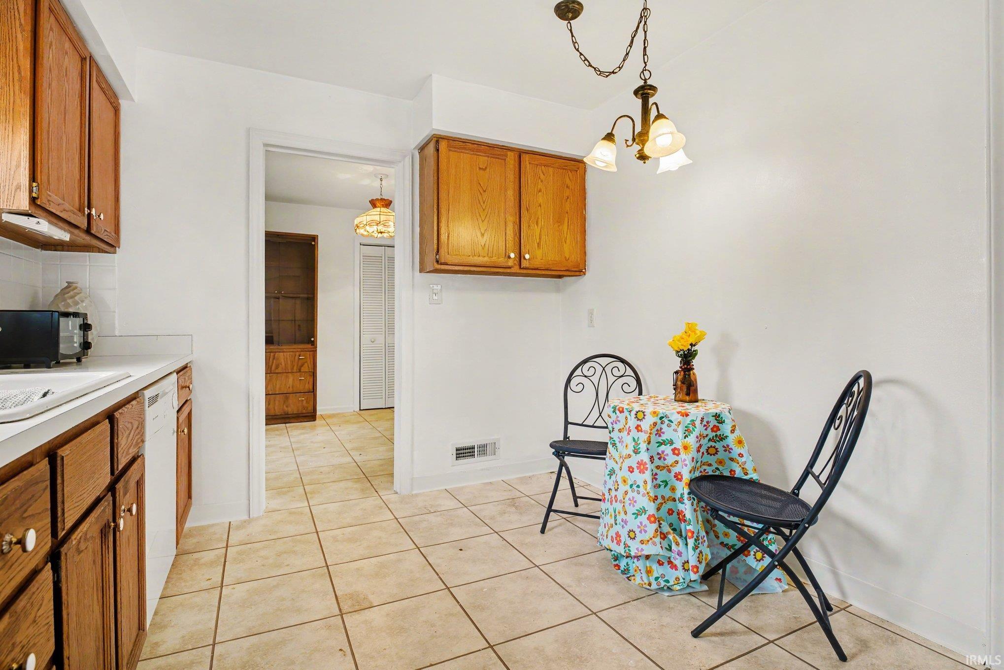 1821 Rockne Drive South Bend IN 46617