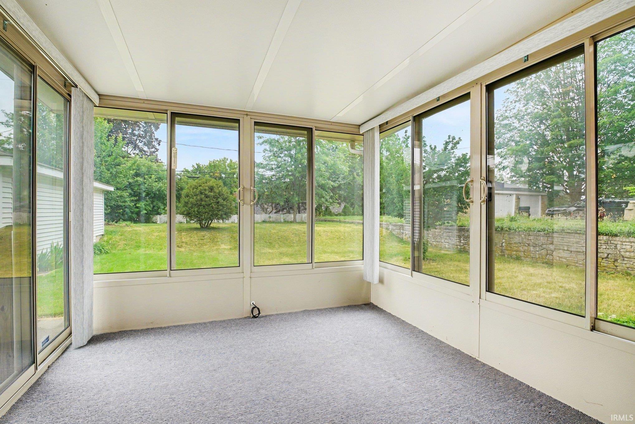 1821 Rockne Drive South Bend IN 46617