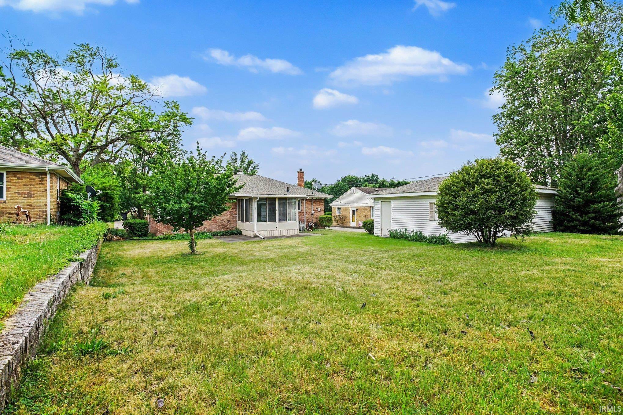1821 Rockne Drive South Bend IN 46617