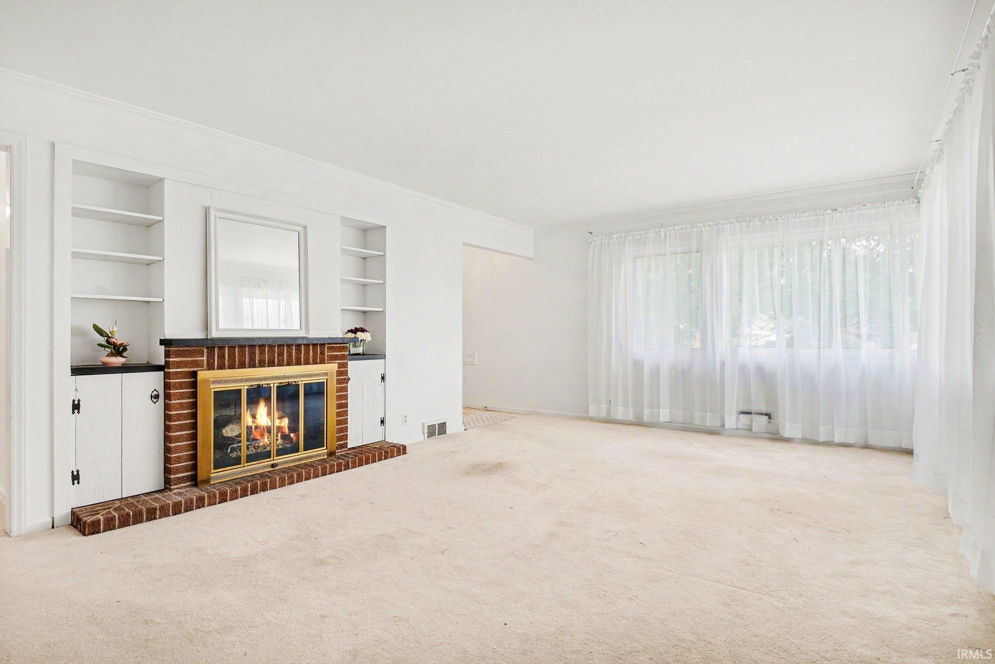 1821 Rockne Drive South Bend IN 46617