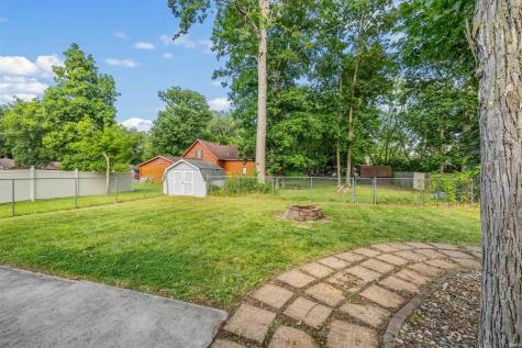 6334 Kiwanis Drive Fort Wayne IN 46835