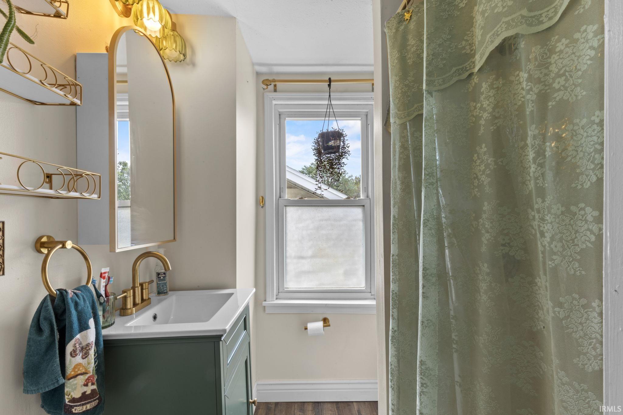 229 Manor Avenue Elkhart IN 46516