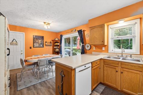 7811 E Southshore Drive Unionville IN 47468