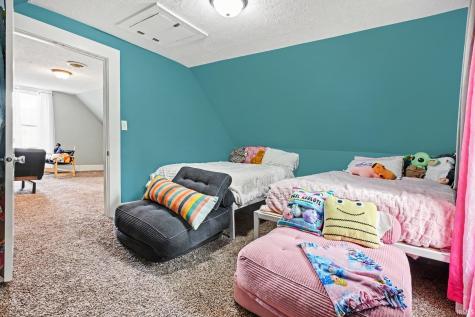 307 S Maple Street Pierceton IN 46562