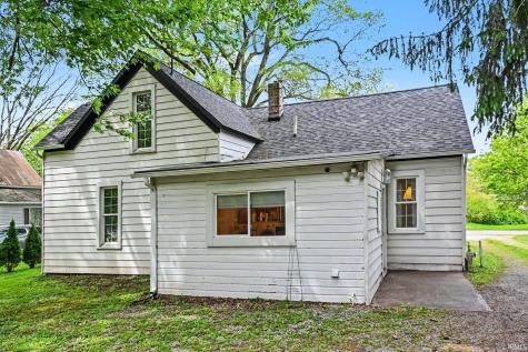 307 S Maple Street Pierceton IN 46562