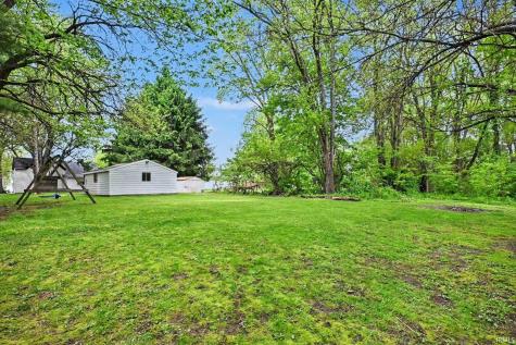 307 S Maple Street Pierceton IN 46562