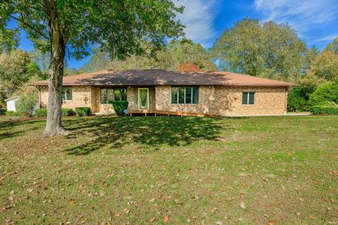 25 Country Estates Drive Mitchell IN 47446