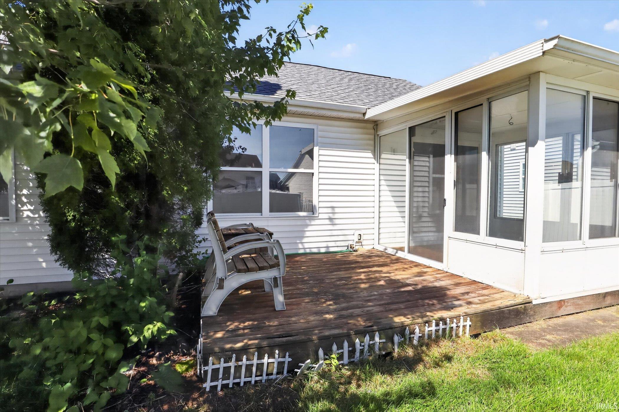 1814 Rambling Rose Lane Mishawaka IN 46544