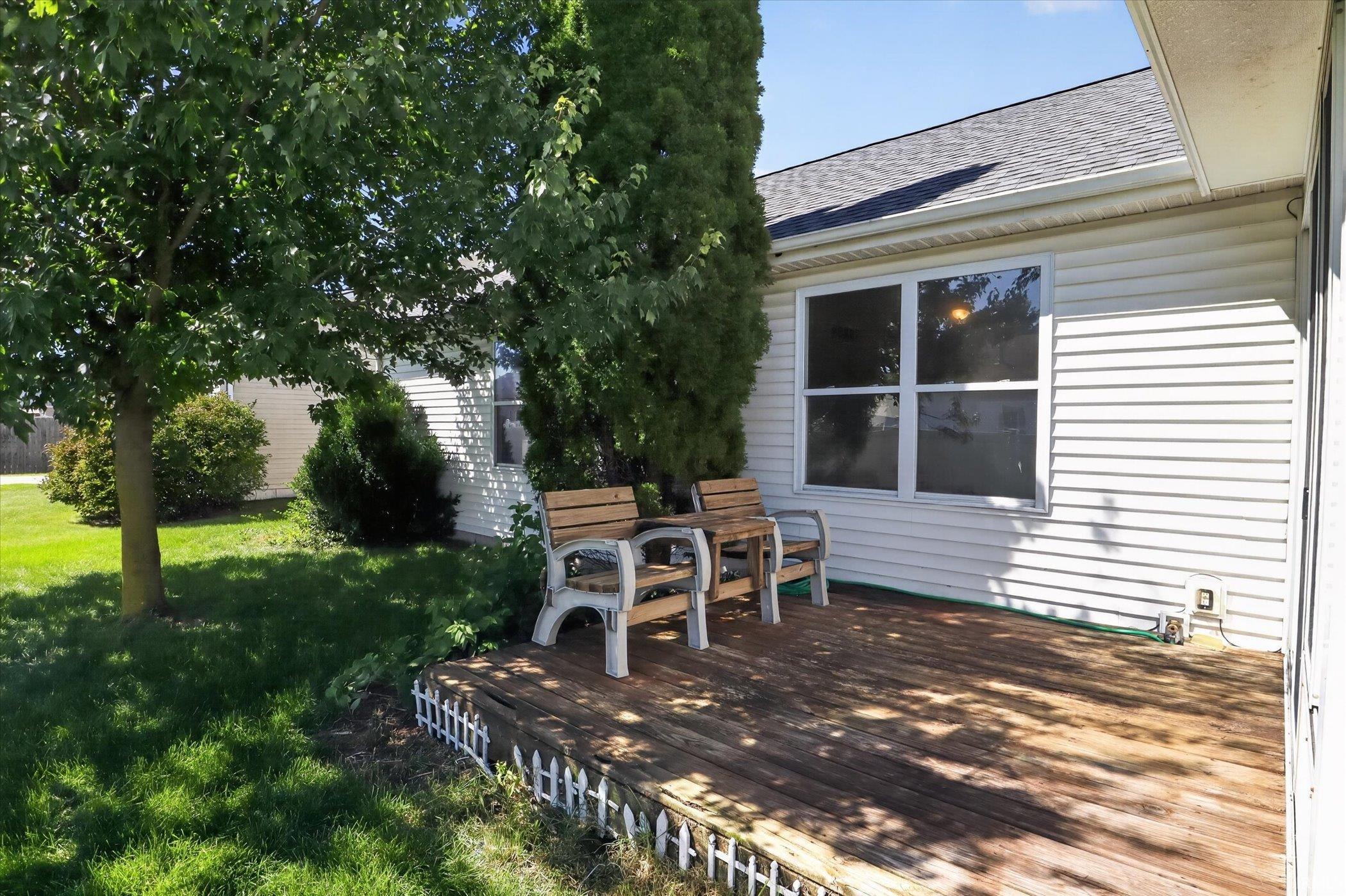 1814 Rambling Rose Lane Mishawaka IN 46544