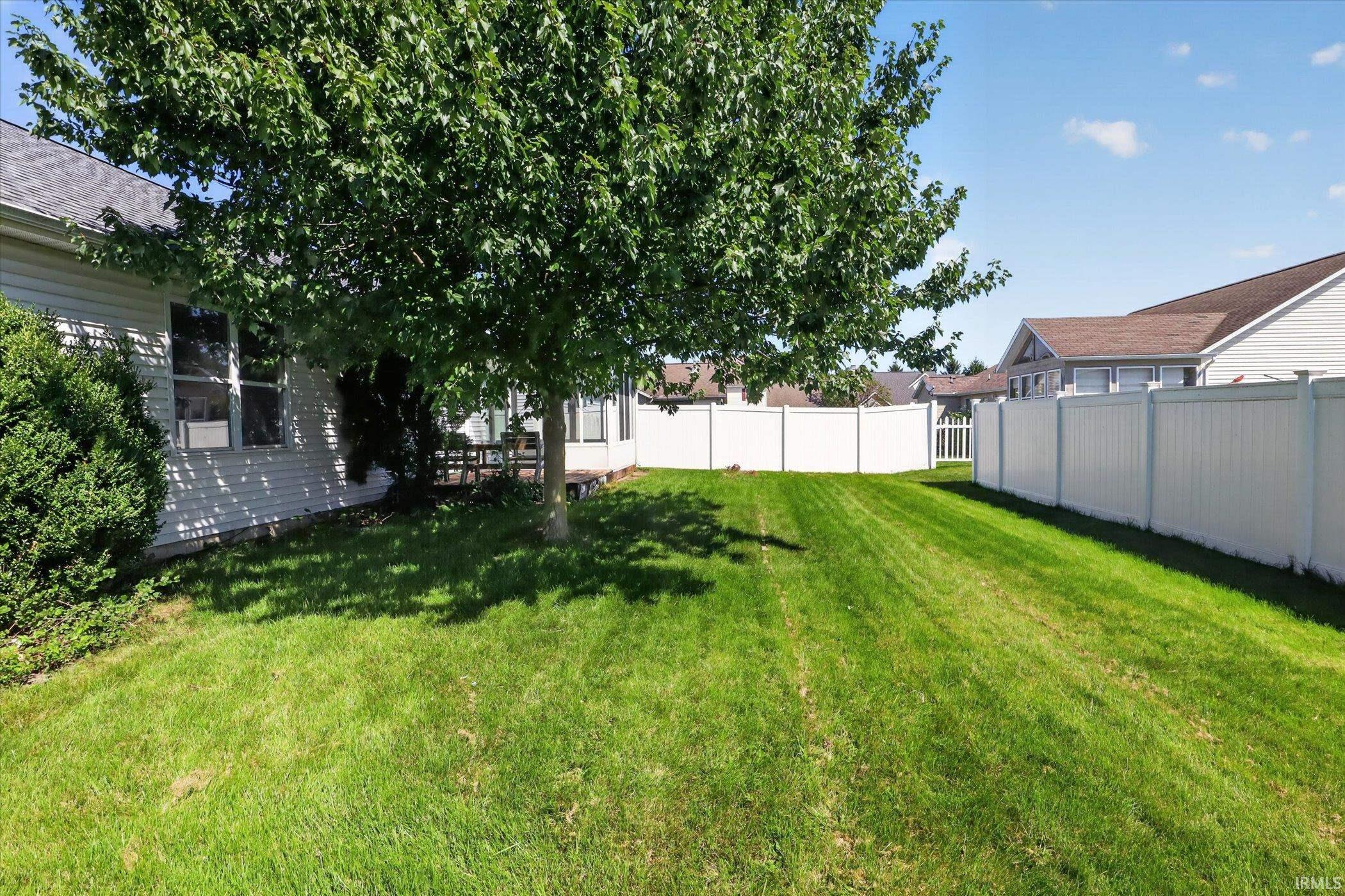 1814 Rambling Rose Lane Mishawaka IN 46544