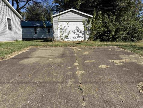 932 S Elliott Street Evansville IN 47713