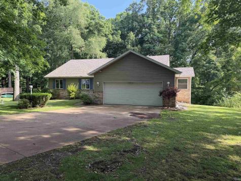 15312 Carriage Way Street Plymouth IN 46563