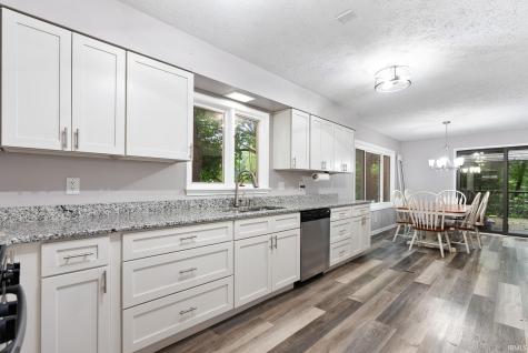 1177 N Shagbark Drive Warsaw IN 46582