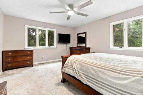 1177 N Shagbark Drive Warsaw IN 46582