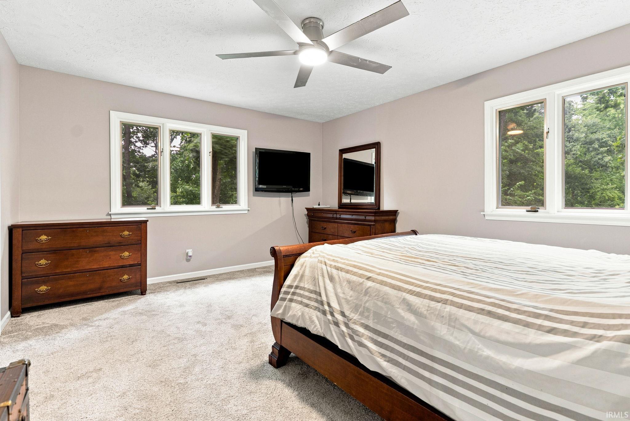 1177 N Shagbark Drive Warsaw IN 46582