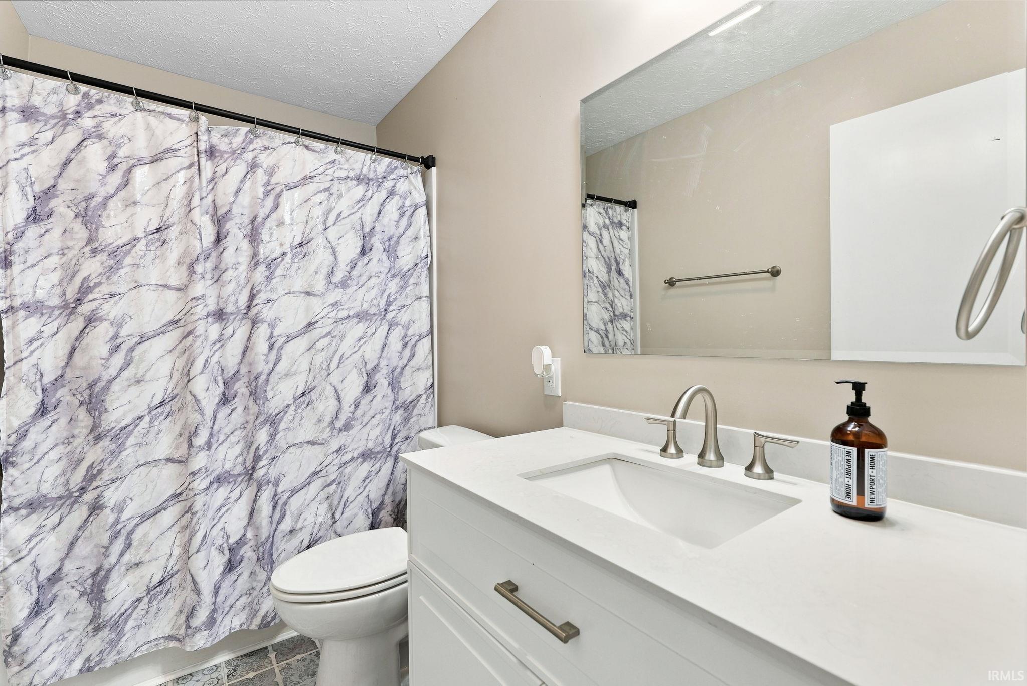 1177 N Shagbark Drive Warsaw IN 46582