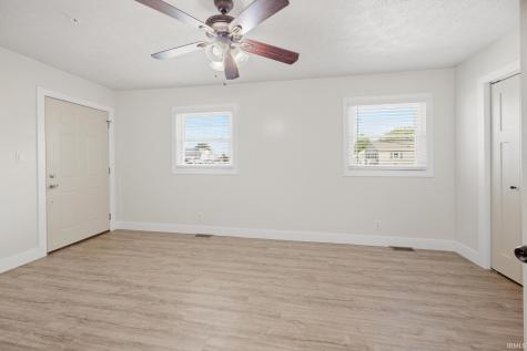 407 E 12th Street Huntingburg IN 47542