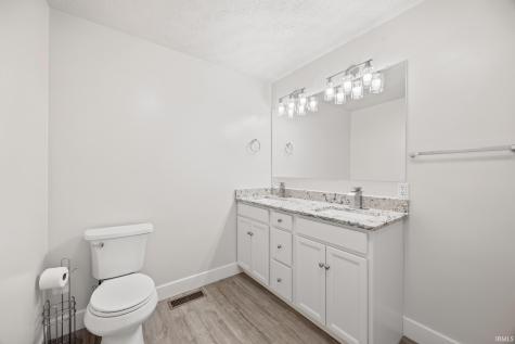 407 E 12th Street Huntingburg IN 47542