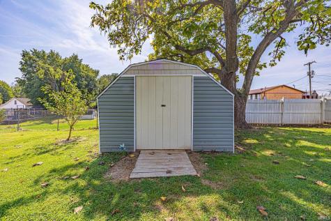 407 E 12th Street Huntingburg IN 47542