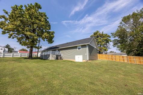 407 E 12th Street Huntingburg IN 47542