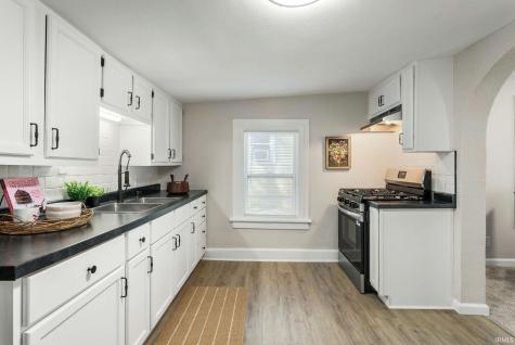 613 S 36th Street South Bend IN 46615