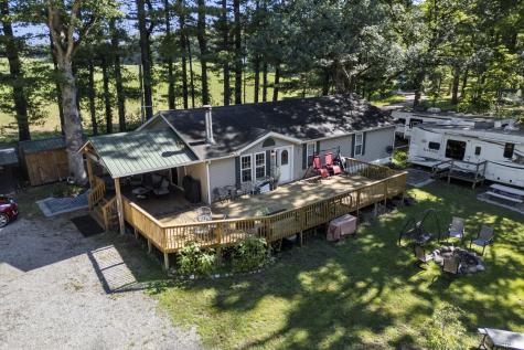 8040 E Tall Oaks Street Monticello IN 47960