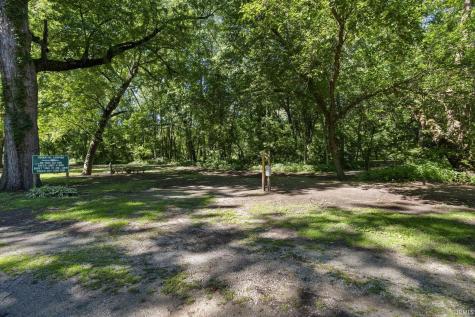 8040 E Tall Oaks Street Monticello IN 47960