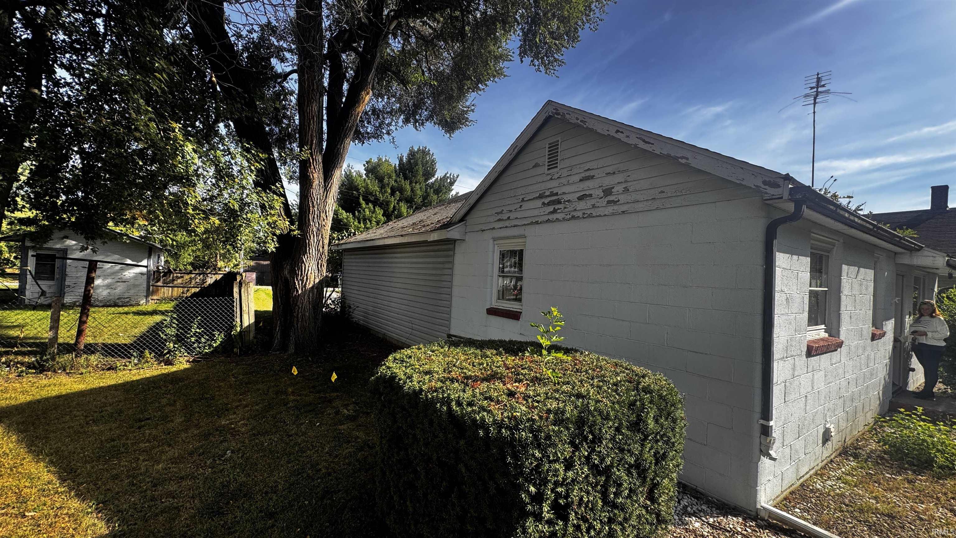 1203 Division Street Goshen IN 46528