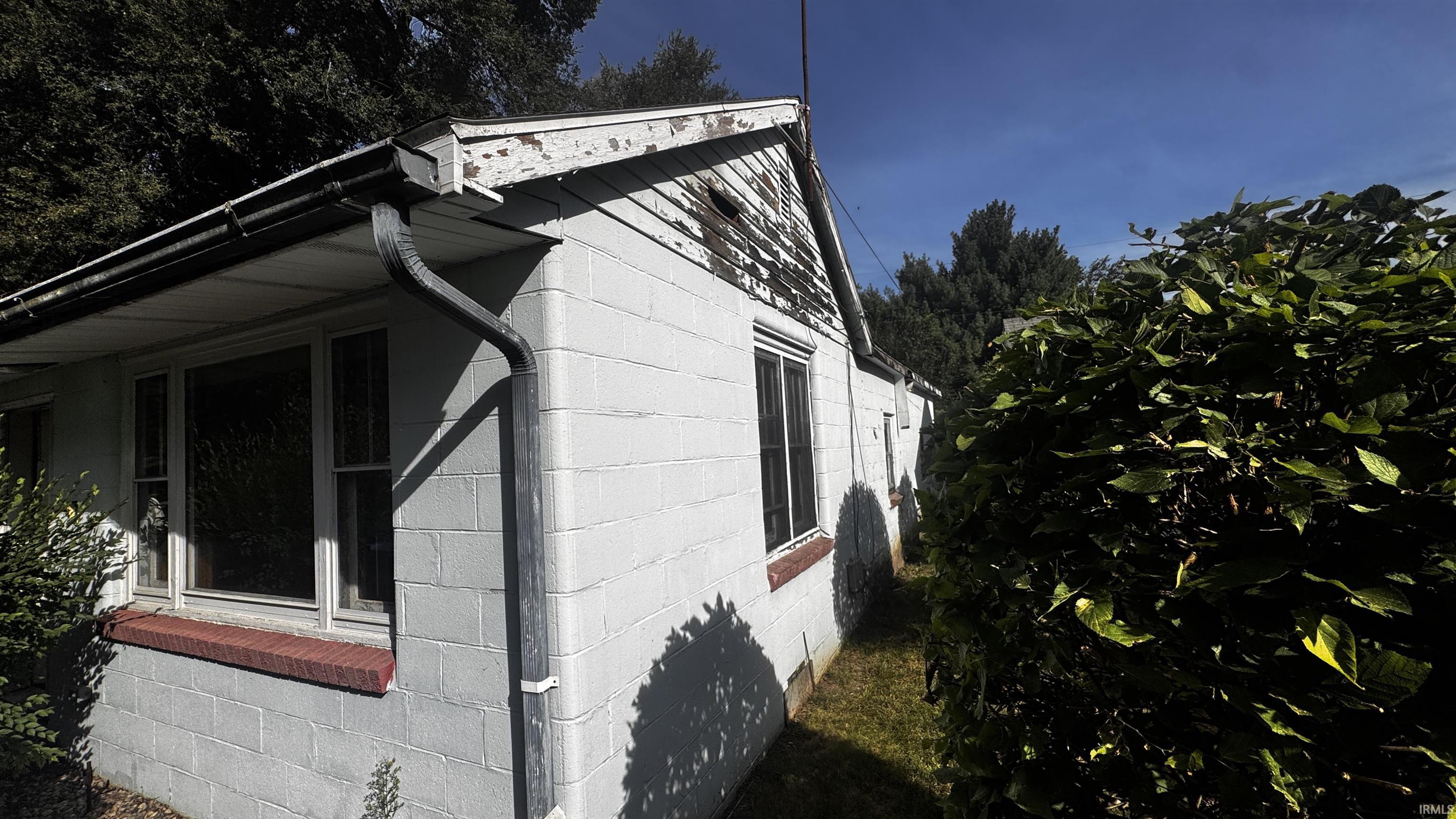 1203 Division Street Goshen IN 46528