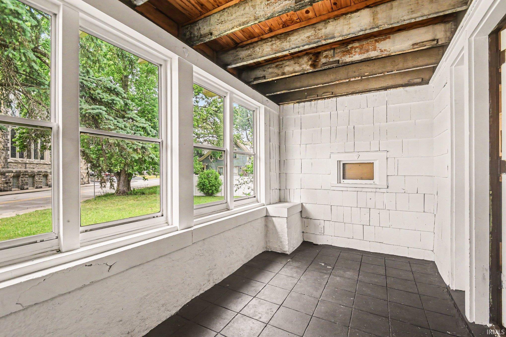 929 W Colfax Avenue South Bend IN 46601