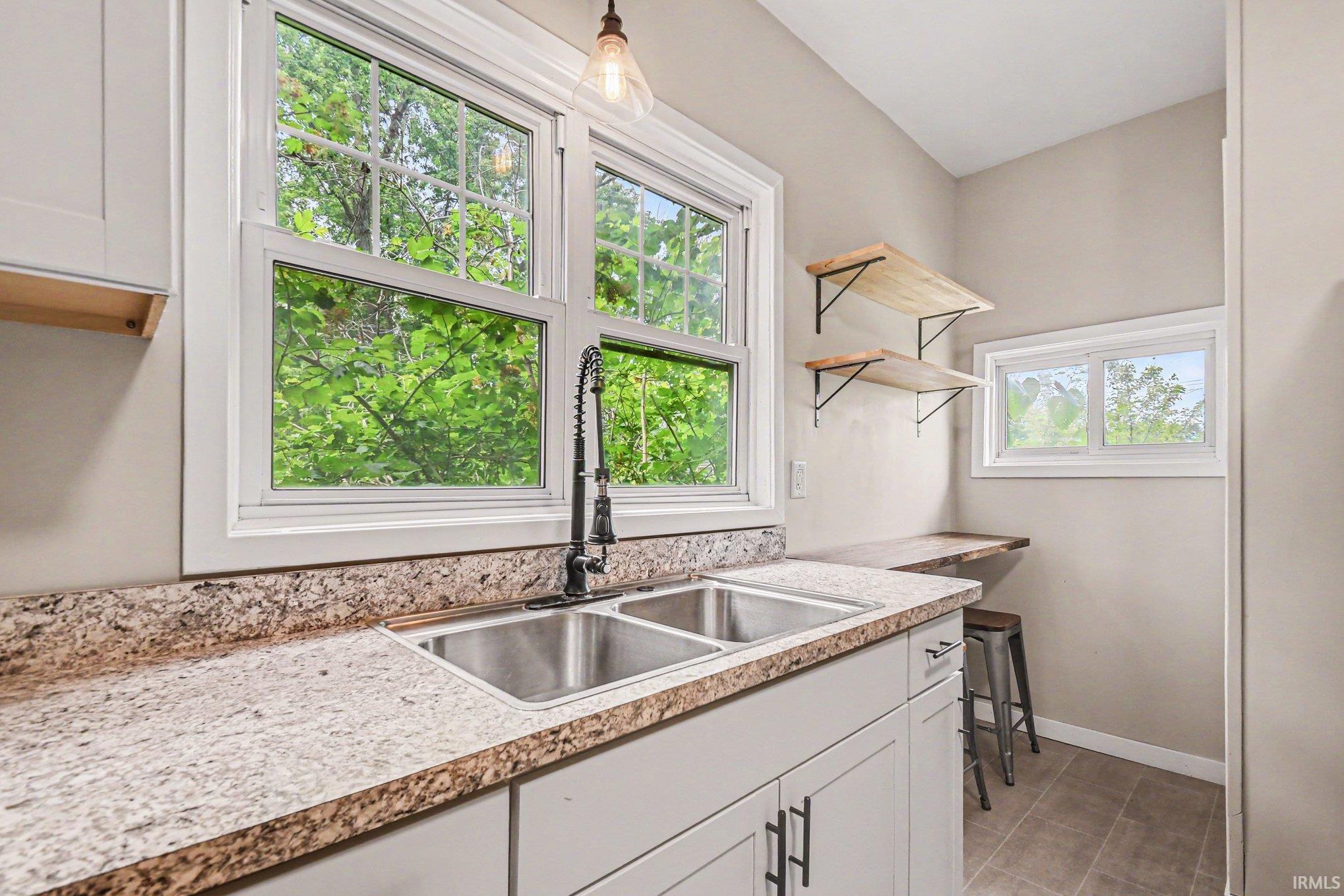 929 W Colfax Avenue South Bend IN 46601