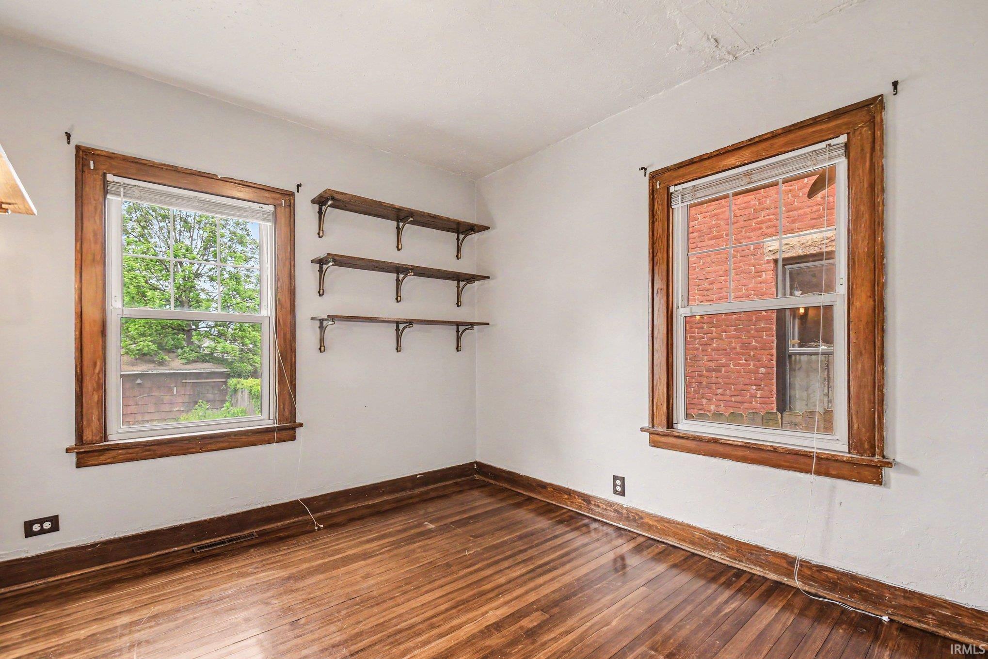 929 W Colfax Avenue South Bend IN 46601