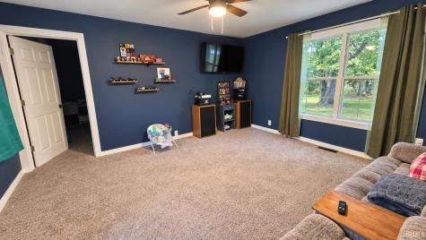 5516 W 775 N Winamac IN 46996