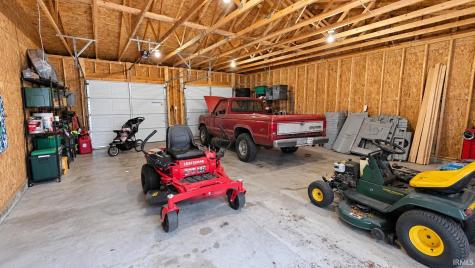 5516 W 775 N Winamac IN 46996