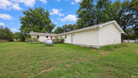 5516 W 775 N Winamac IN 46996