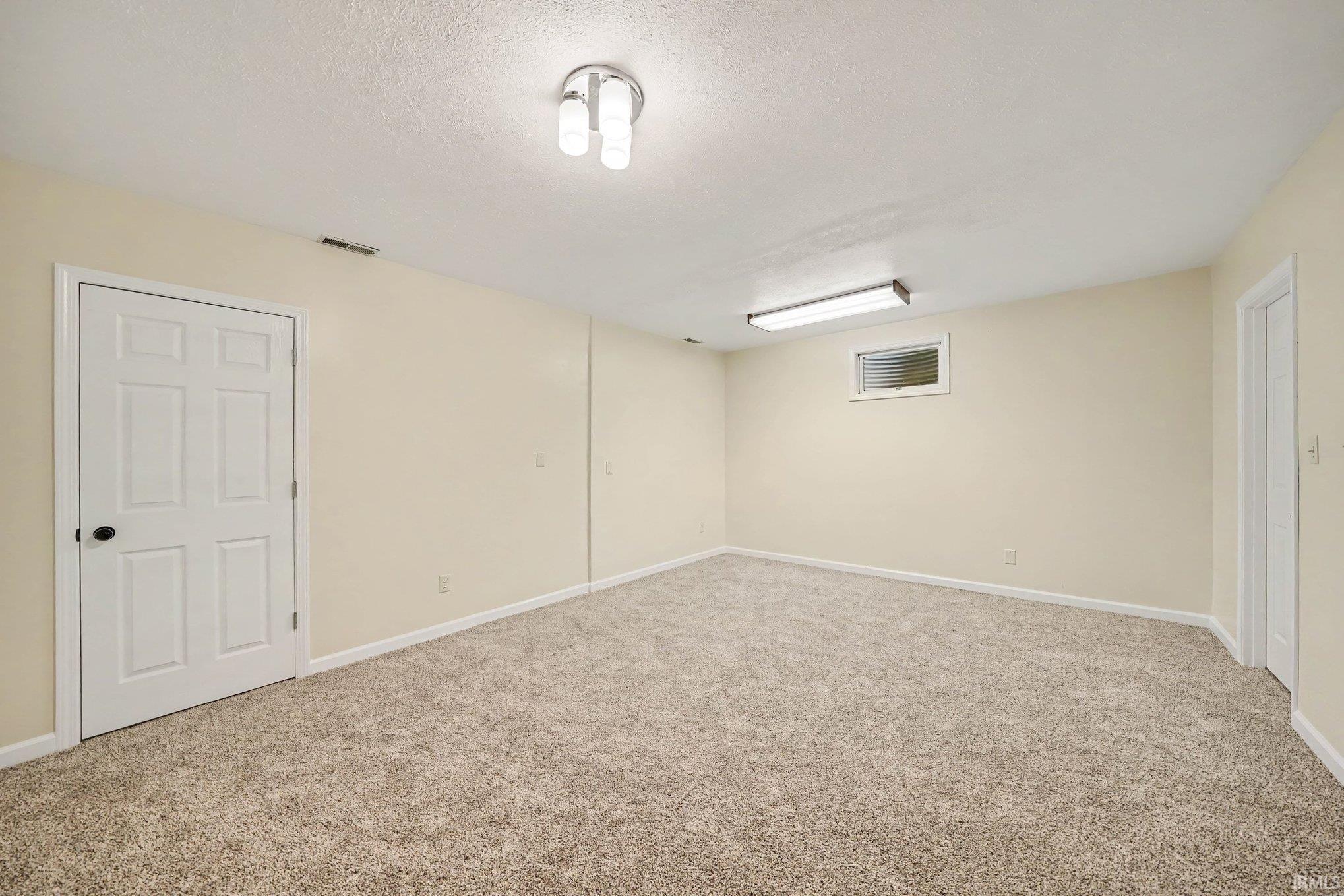 17527 County Road 14 Goshen IN 46528