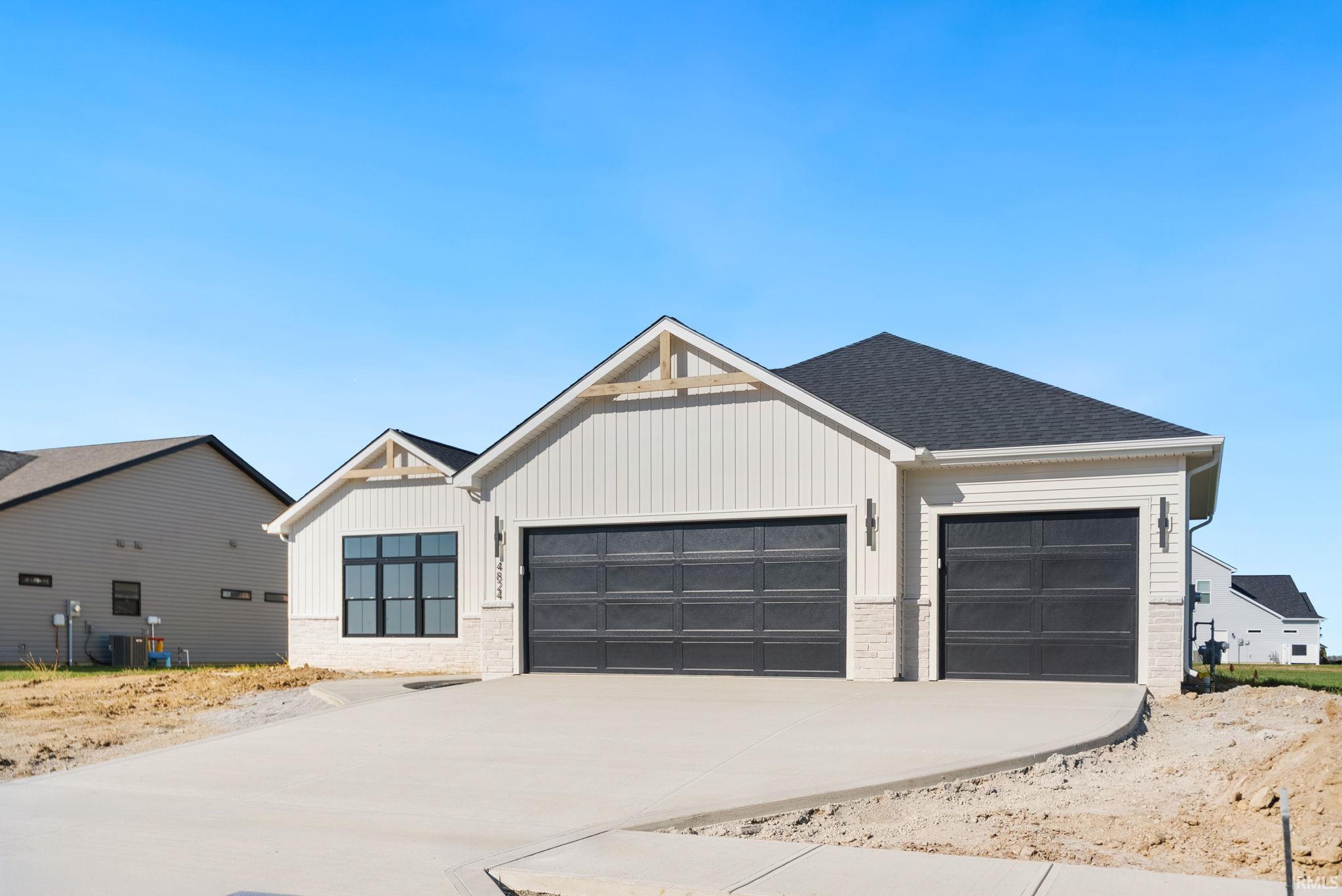 4824 Silverstone Passage Fort Wayne IN 46818