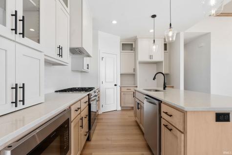 4824 Silverstone Passage Fort Wayne IN 46818
