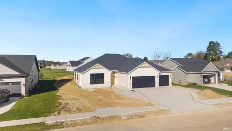 4824 Silverstone Passage Fort Wayne IN 46818
