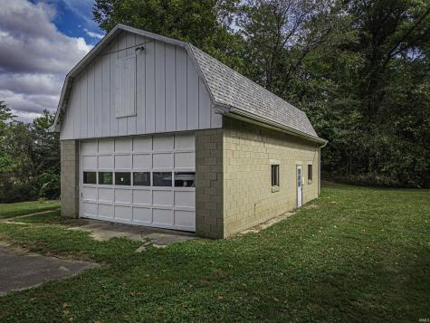 3965 S County Rd. 350 E. Winslow IN 47598