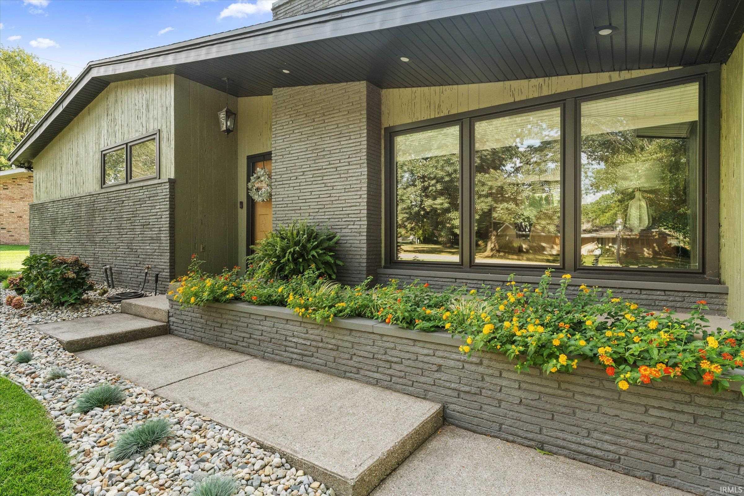 53105 Osage Drive South Bend IN 46637