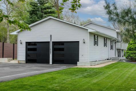 9285 E Sleepy Hollow Parkway Cromwell IN 46732