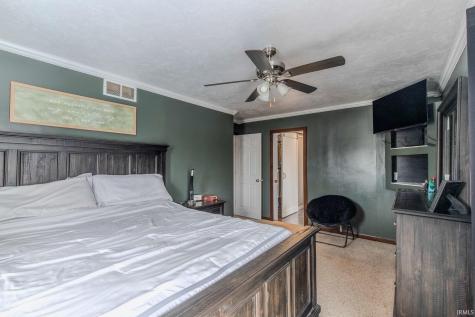 9285 E Sleepy Hollow Parkway Cromwell IN 46732