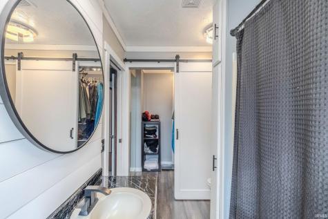 9285 E Sleepy Hollow Parkway Cromwell IN 46732