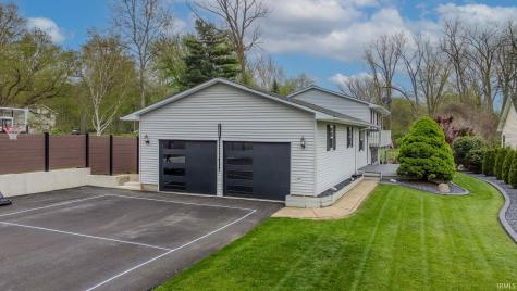 9285 E Sleepy Hollow Parkway Cromwell IN 46732